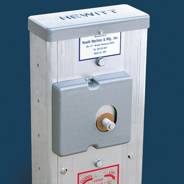 1501 Hewitt Manual Winch With Gear Cover